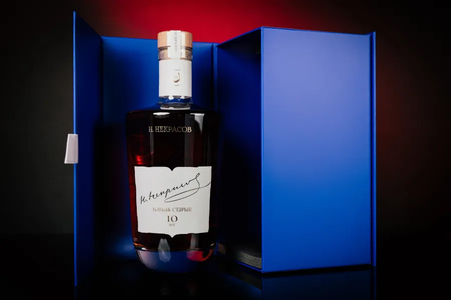 Н10 в новой бутылке - черный фон